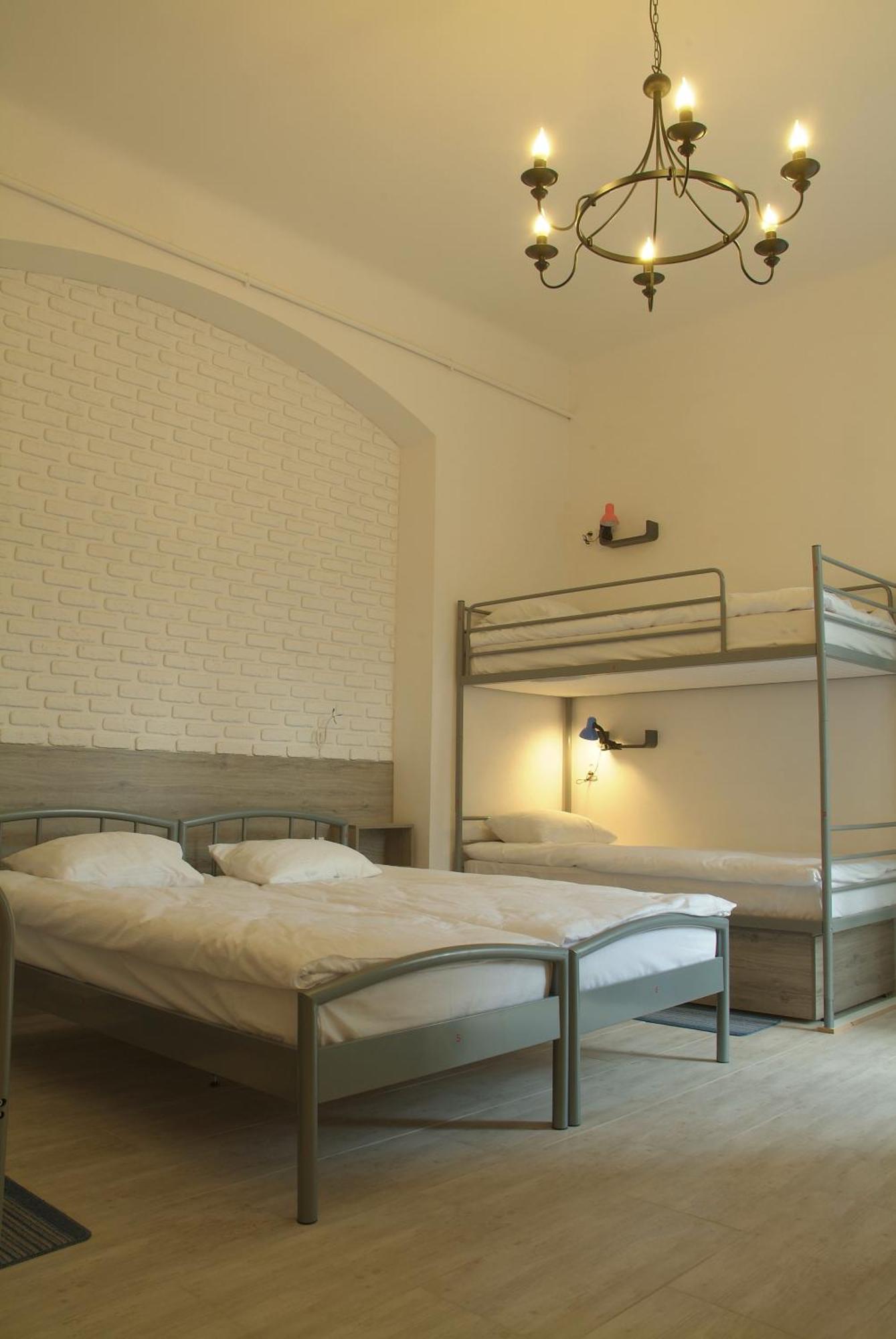 Hostel Lwowska 11 วอร์ซอ ห้อง รูปภาพ