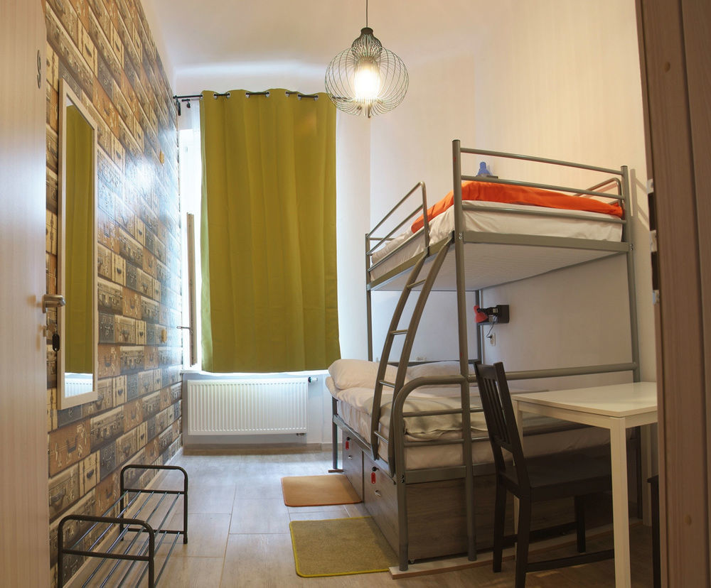 Hostel Lwowska 11 วอร์ซอ ภายนอก รูปภาพ